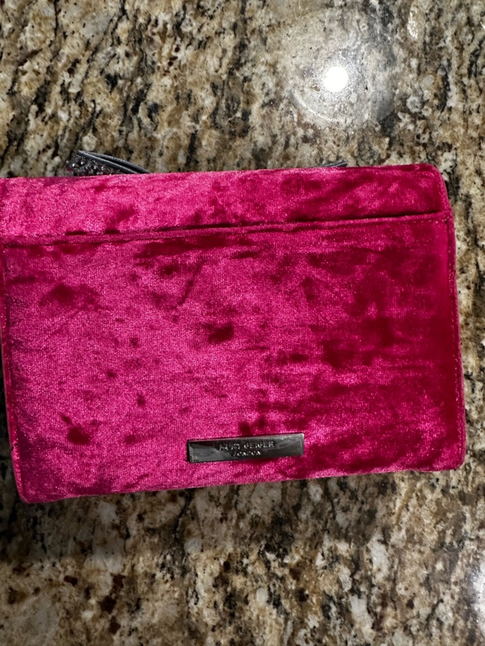 Kurt Geiger London Small Shoreditch Bow clutch in pink velvet. - Picture 8 of 16